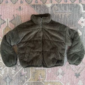 Wild Fable Feathered Cord Puffer Jacket Green size M